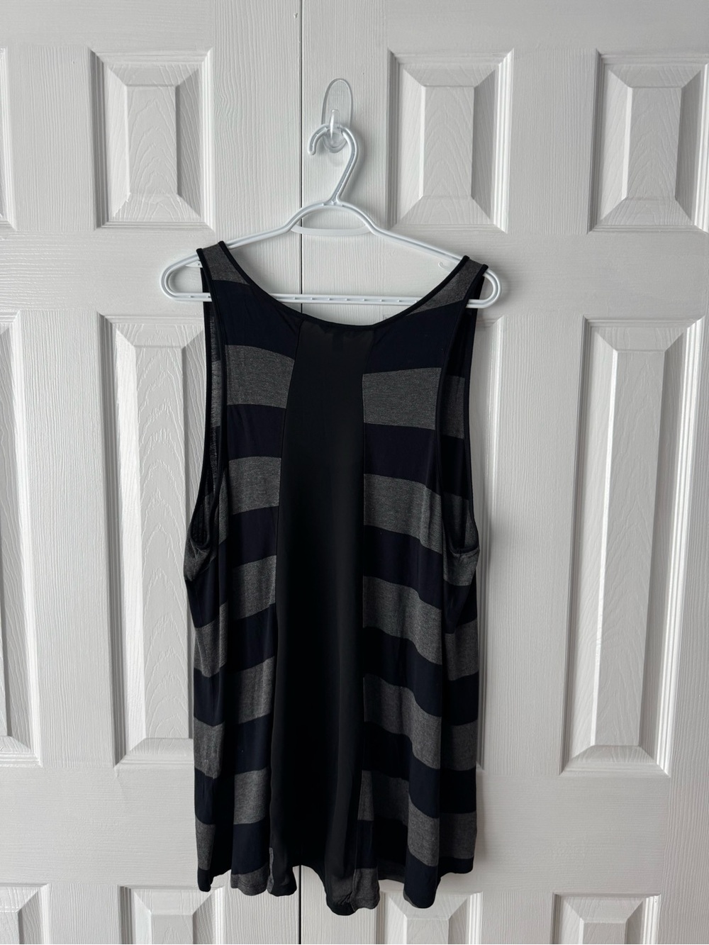 Banana Republic Tank Top Charcoal Grey Black Striped Layering XL - Picture 4 of 6